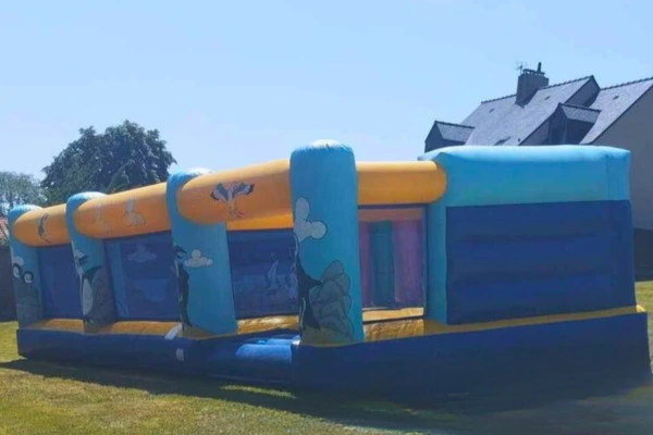 Location de barnum Hugo Roué - Finistère - Jeux gonflables